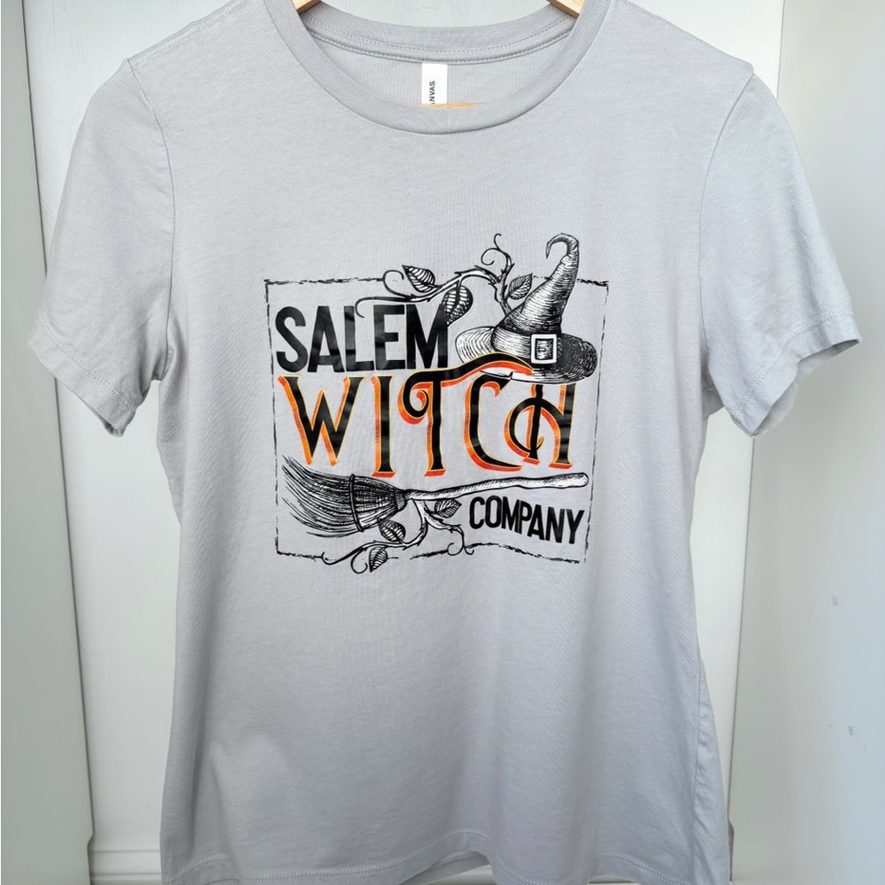 NWOT Halloween Salem Witch Company Graphic Gray and Black Top Womens Size Medium